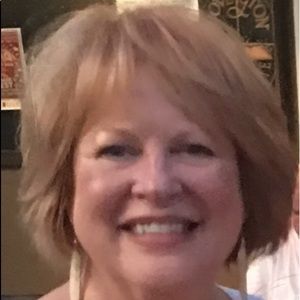 Meet your Posher, Junie